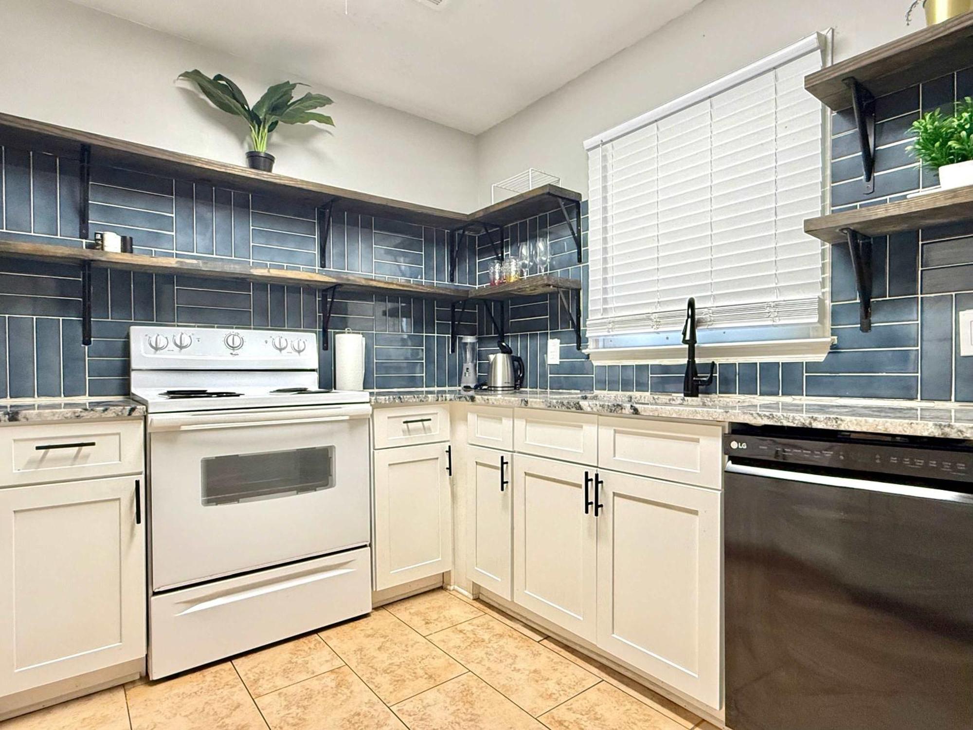 New 2b2b Entire Townhouse Place Cozy And Quiet Sp1271 * Norcross