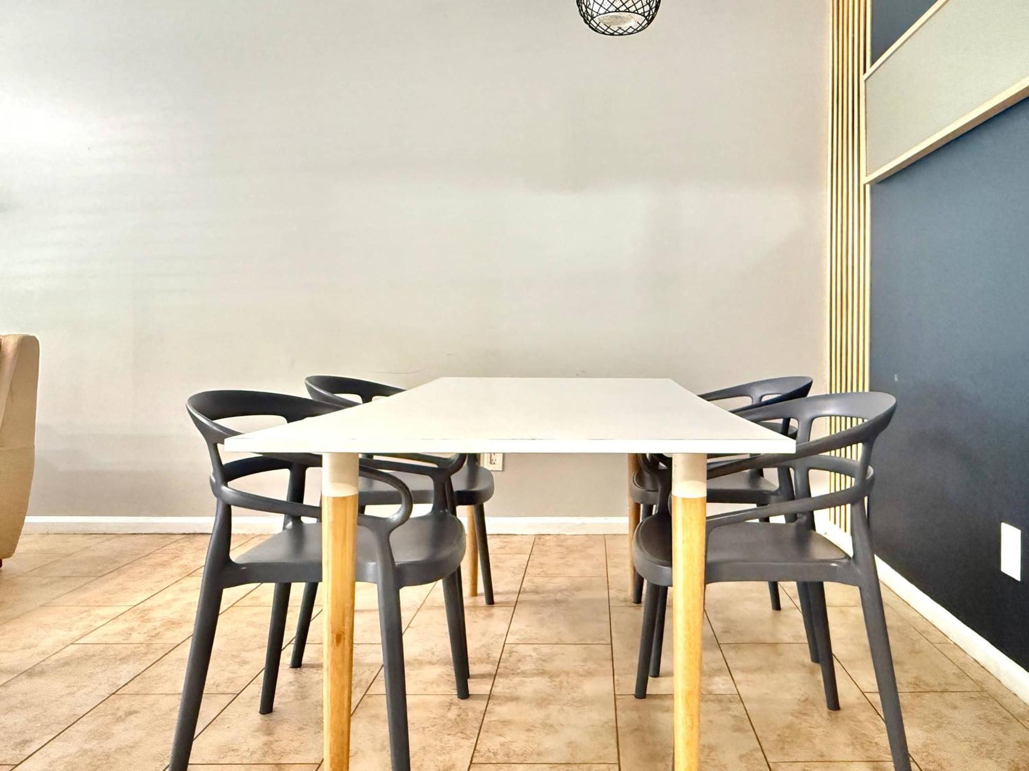 New 2b2b Entire Townhouse Place Cozy And Quiet Sp1271 Casa de Férias