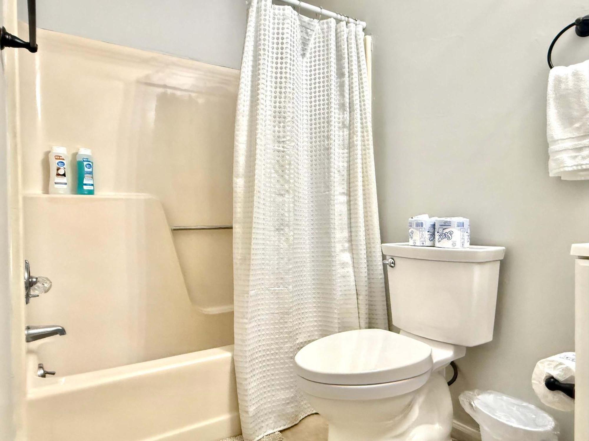 New 2b2b Entire Townhouse Place Cozy And Quiet Sp1271 Casa de Férias *