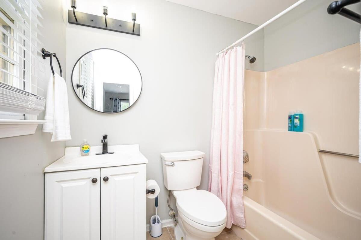 New 2b2b Entire Townhouse Place Cozy And Quiet Sp1271